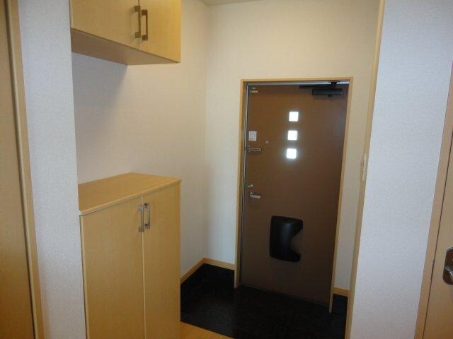 物件内観写真12　(玄関（イメージ）)