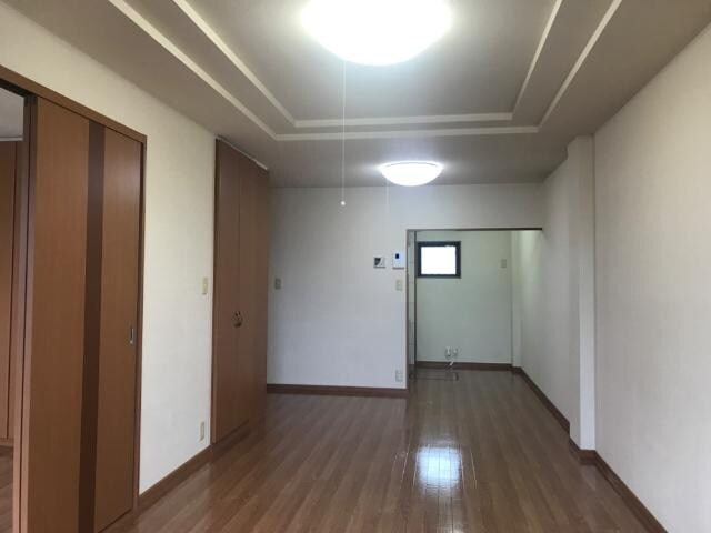 物件内観写真10　(リビング)