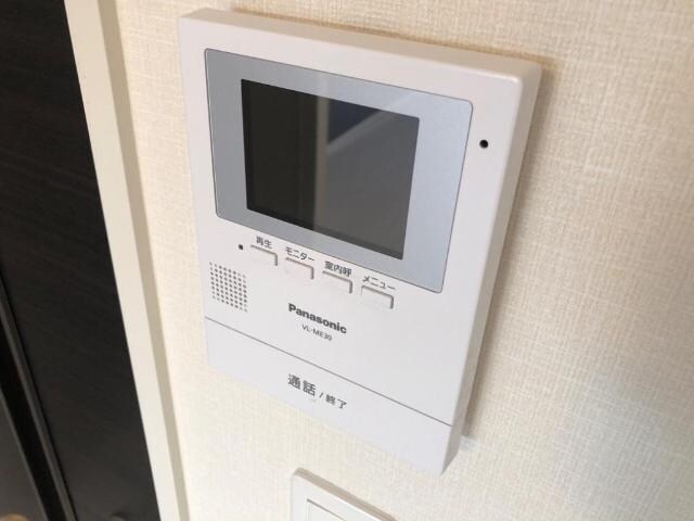 物件内観写真12　(カメラ付インターホン)