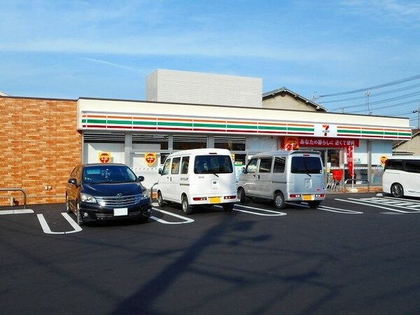 周辺環境(セブンイレブン福山引野２丁目店まで88m)
