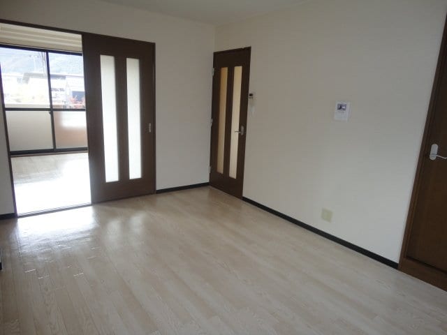 物件内観写真11　(リビング)