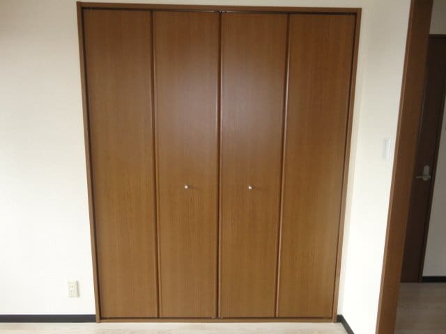 物件内観写真13　(クローゼット)