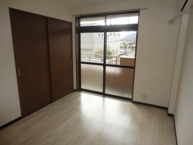 物件内観写真23　(洋室)