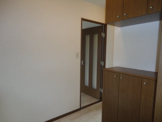 物件内観写真27　(玄関)
