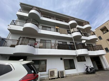 リノベール春日外観写真