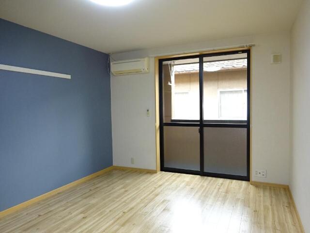 物件内観写真9　(洋室)