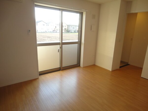 居室(ＬＤＫ（10帖）)