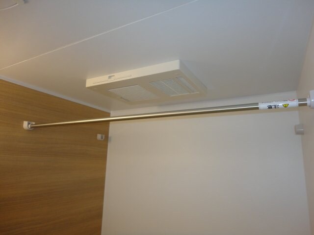 物件内観写真14　(浴室乾燥機)