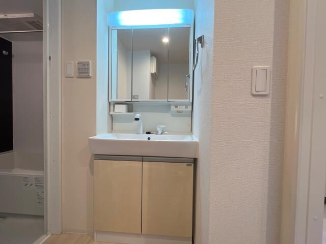物件内観写真21　(洗髪洗面化粧台)