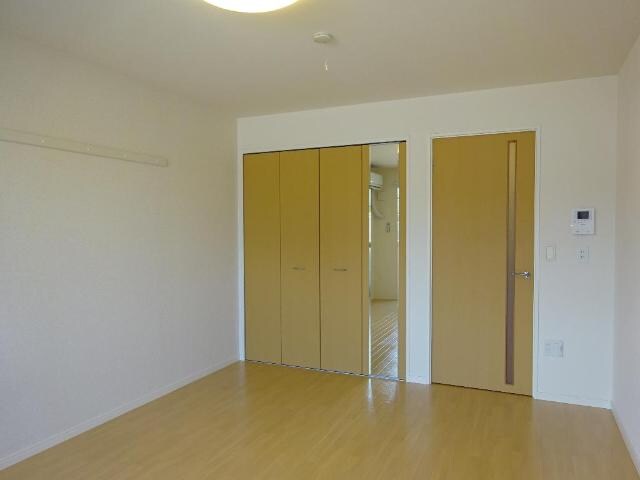 物件内観写真10　(洋室)