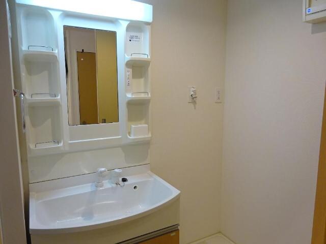 物件内観写真15　(洗髪洗面化粧台)
