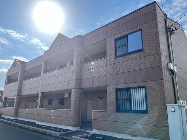 物件外観写真1　(外観写真（昼）)