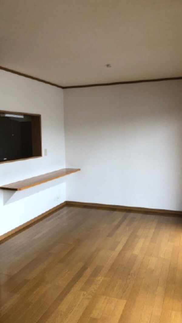内装他