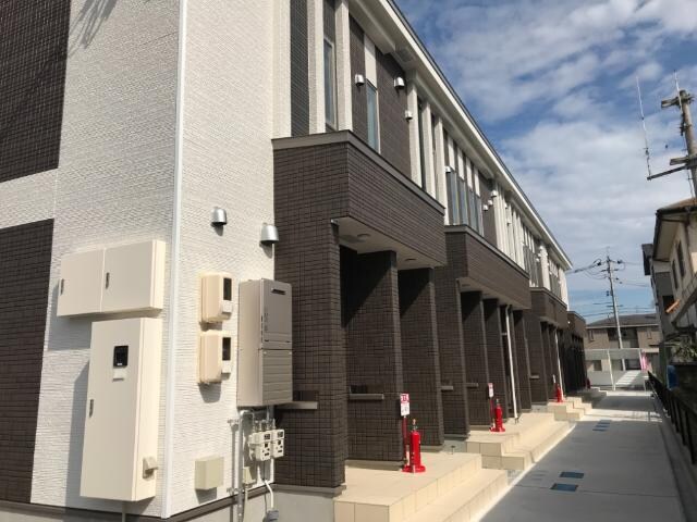 物件外観写真1　(外観写真（昼）)