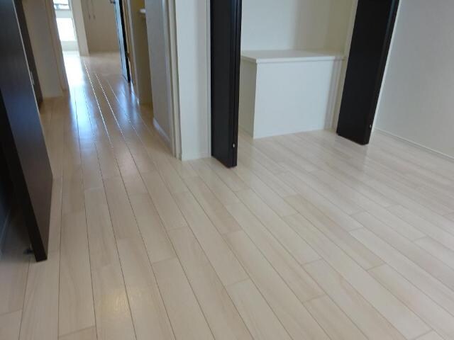 物件内観写真12　(洋室)