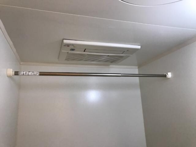 物件内観写真18　(浴室乾燥機)