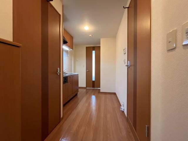 物件内観写真25　(廊下)