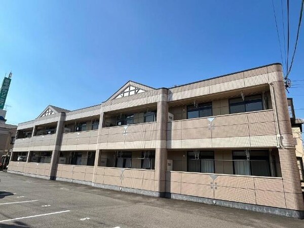 駐車場(外観写真（昼）)