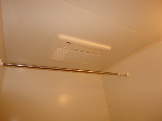 物件内観写真11　(浴室乾燥機)