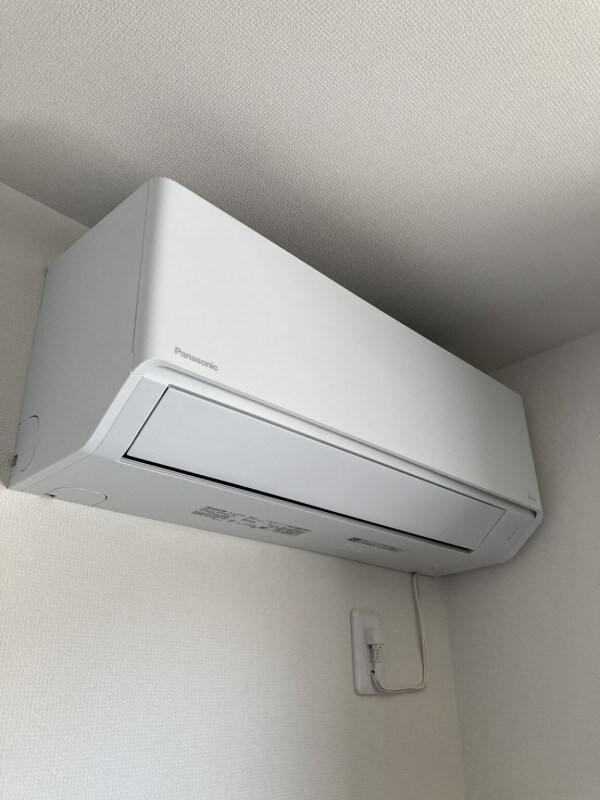 物件内観写真11　(洋室エアコン)