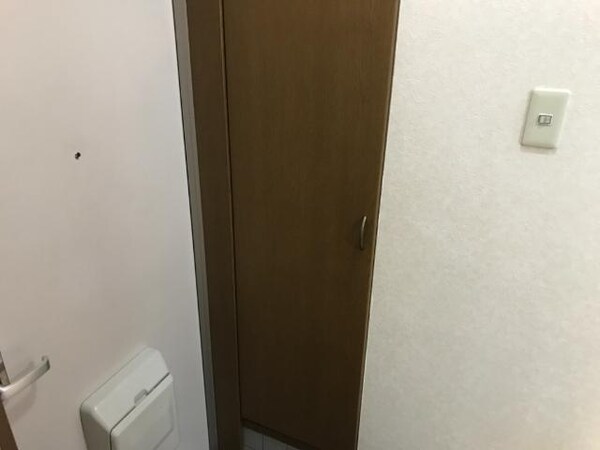 玄関(下駄箱)