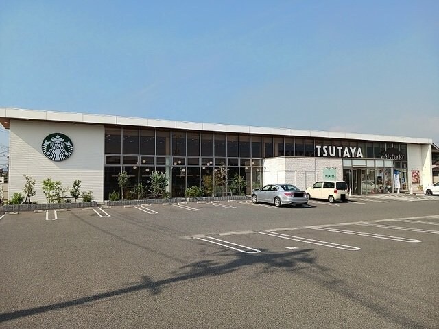 物件外観写真4　(TSUTAYA新涯店まで1500m)