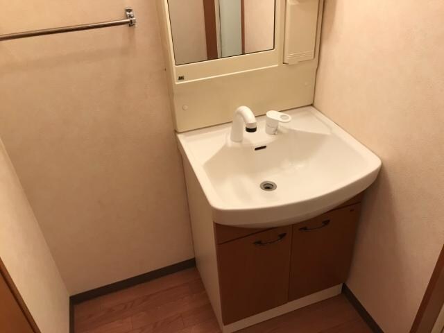 物件内観写真13　(洗髪洗面化粧台)
