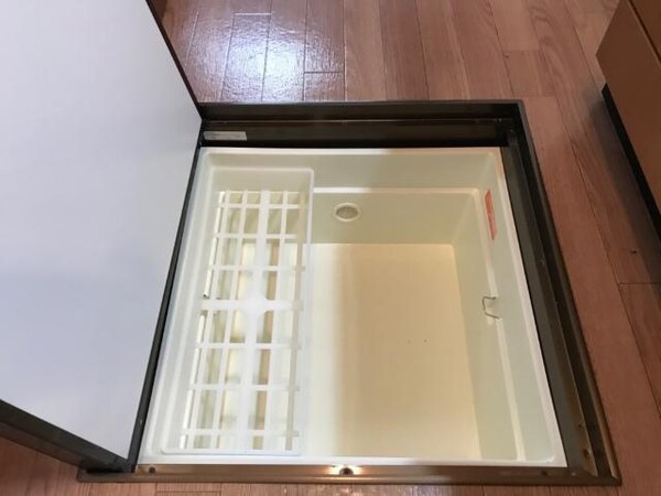 収納(床下収納)