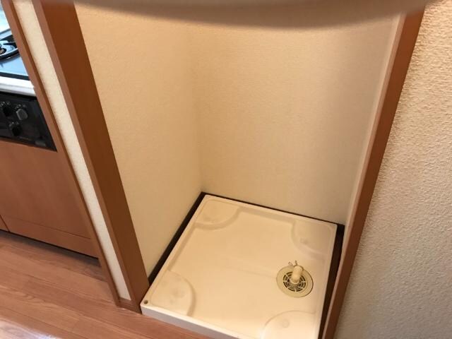 物件内観写真23　(洗濯機置場)