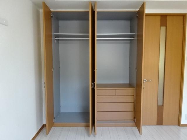 物件内観写真12　(クローゼット)