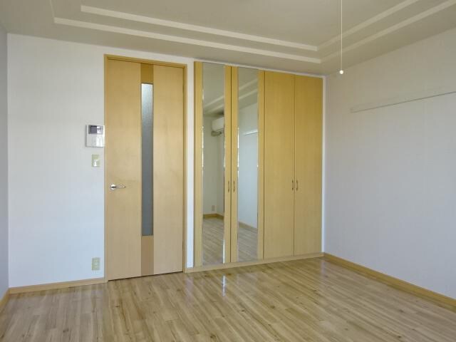 物件内観写真12　(洋室)