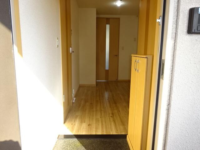 物件内観写真19　(玄関)