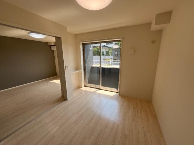 物件内観写真11　(洋室)