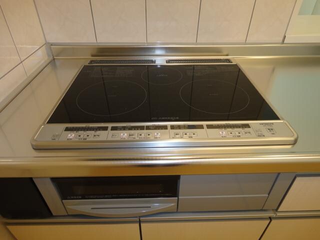 物件内観写真13　(IHクッキングヒーター)