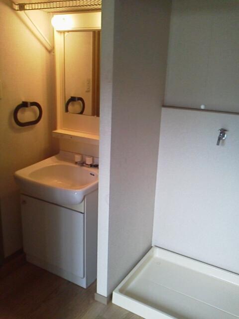 物件内観写真6　(洗面所)