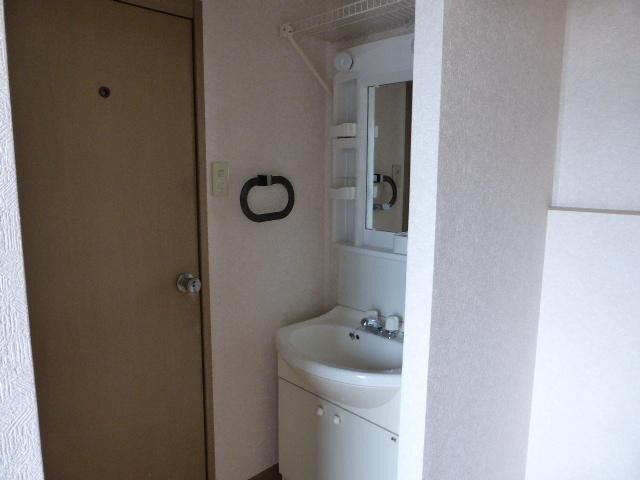 物件内観写真7　(洗面所)