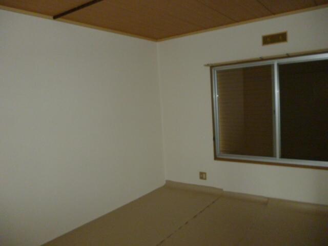 物件内観写真3　(和室)
