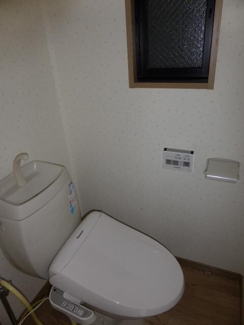 物件内観写真4　(トイレ)