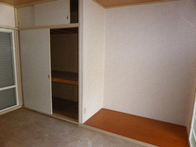 物件内観写真3　(和室)