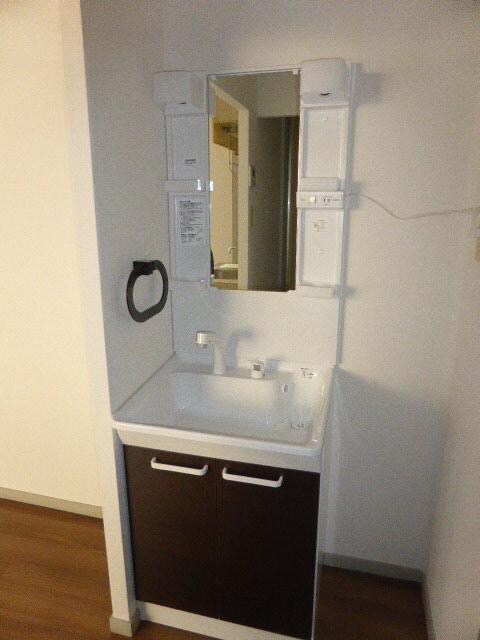 物件内観写真5　(洗面所)