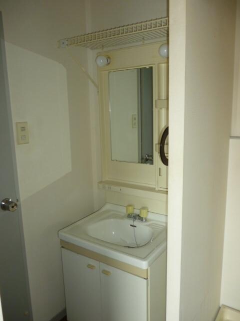 物件内観写真7　(洗面所)