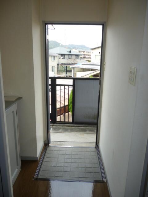 物件内観写真18　(玄関)