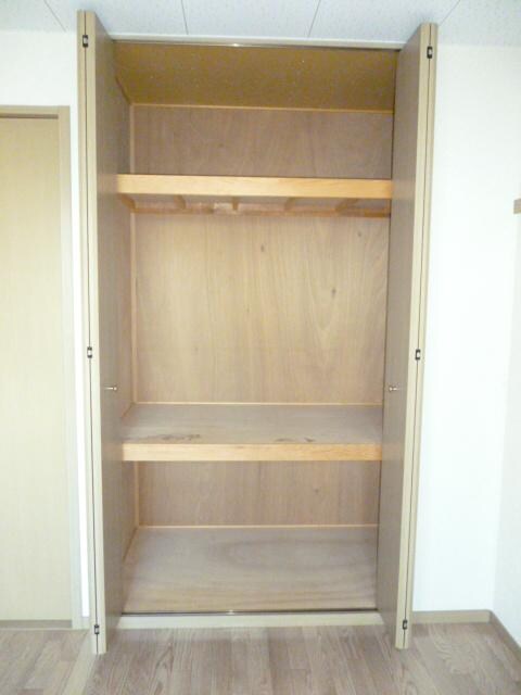 物件内観写真9　(収納)