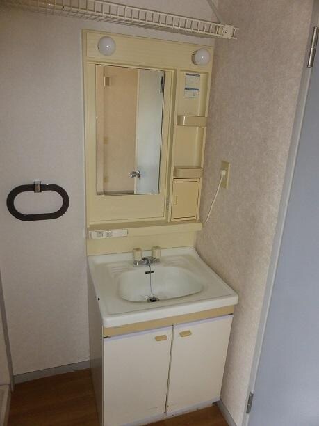 物件内観写真5　(洗面所)