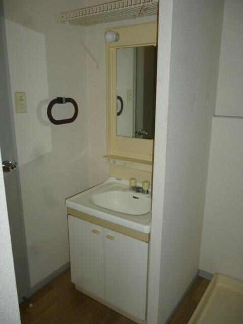 物件内観写真5　(洗面所)