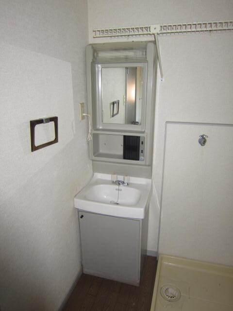 物件内観写真6　(洗面所)