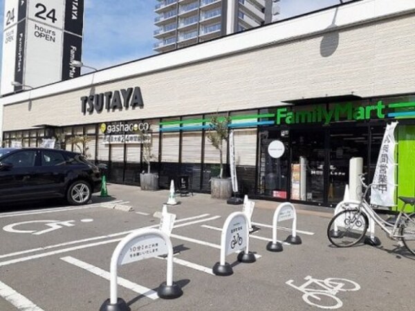 周辺環境(TSUTAYA 三吉店 1752m)