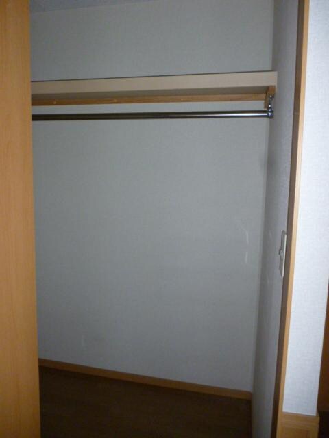 物件内観写真17　(収納)