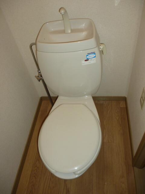 物件内観写真7　(トイレ)