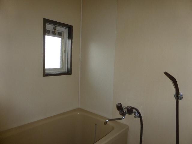 物件内観写真3　(風呂)